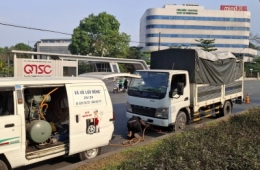 Vá vỏ ô tô lưu động Nguyễn Đức – Giải pháp tiện lợi cho tài xế khi xe thủng lốp