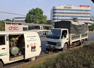 Vá vỏ ô tô lưu động Nguyễn Đức – Giải pháp tiện lợi cho tài xế khi xe thủng lốp