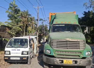 VÁ VỎ CONTAINER TẠI TÂN PHÚ TRUNG CỦ CHI