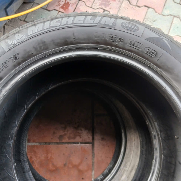 VỎ MICH LƯỚT 195/60R15 MỚI 97%