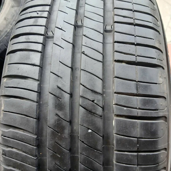 VỎ MICH LƯỚT 175/60R15 MỚI 95%