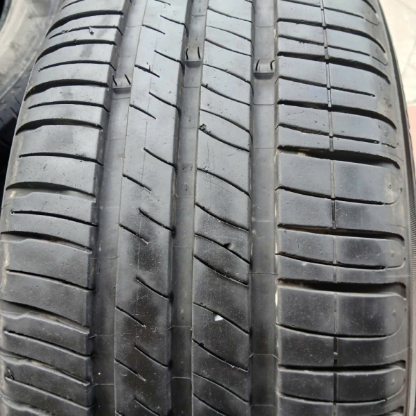 VỎ MICH LƯỚT 195/60R15 MỚI 97%